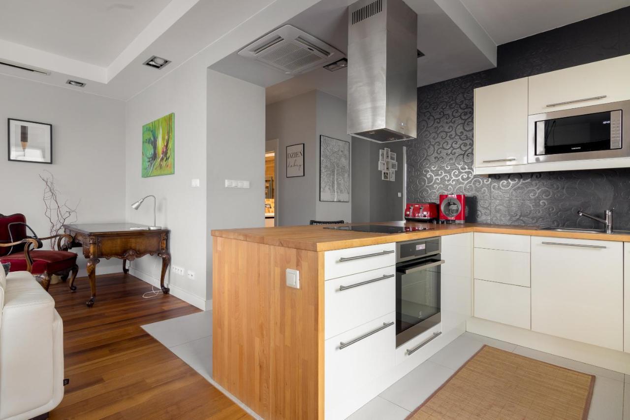 Hlonda Deluxe Apartment With Terrace Warszawa Exteriör bild