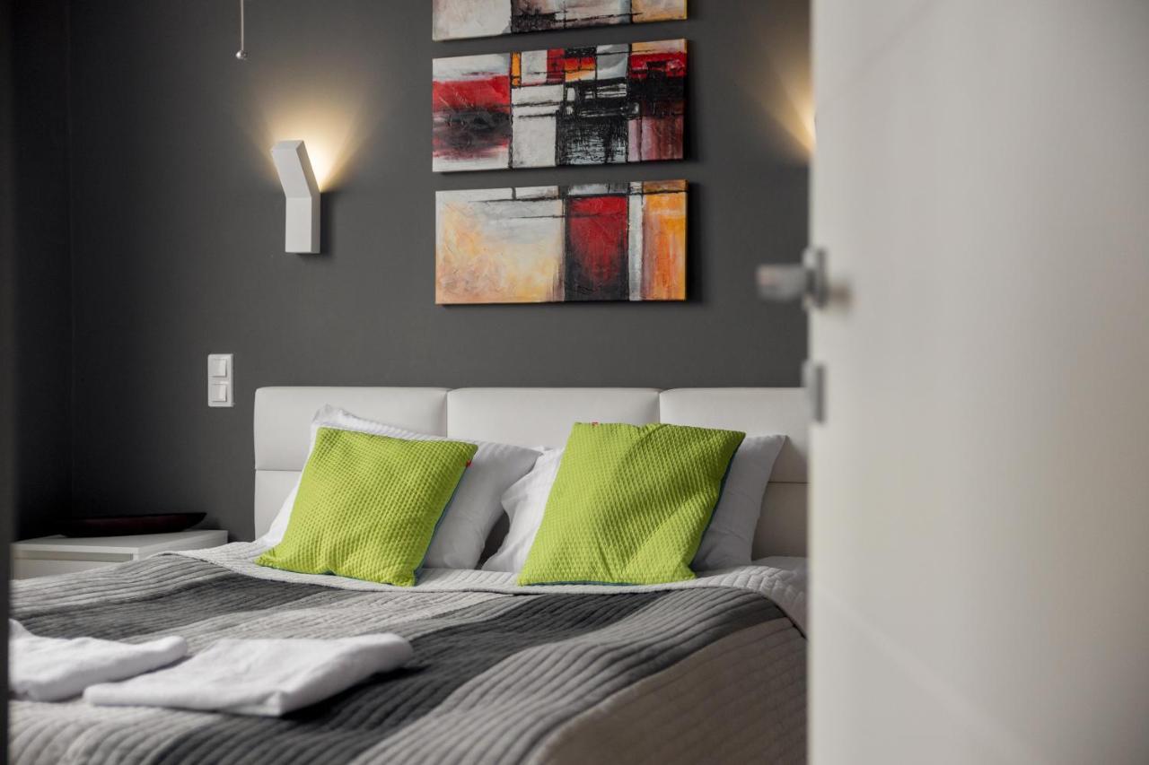 Hlonda Deluxe Apartment With Terrace Warszawa Exteriör bild