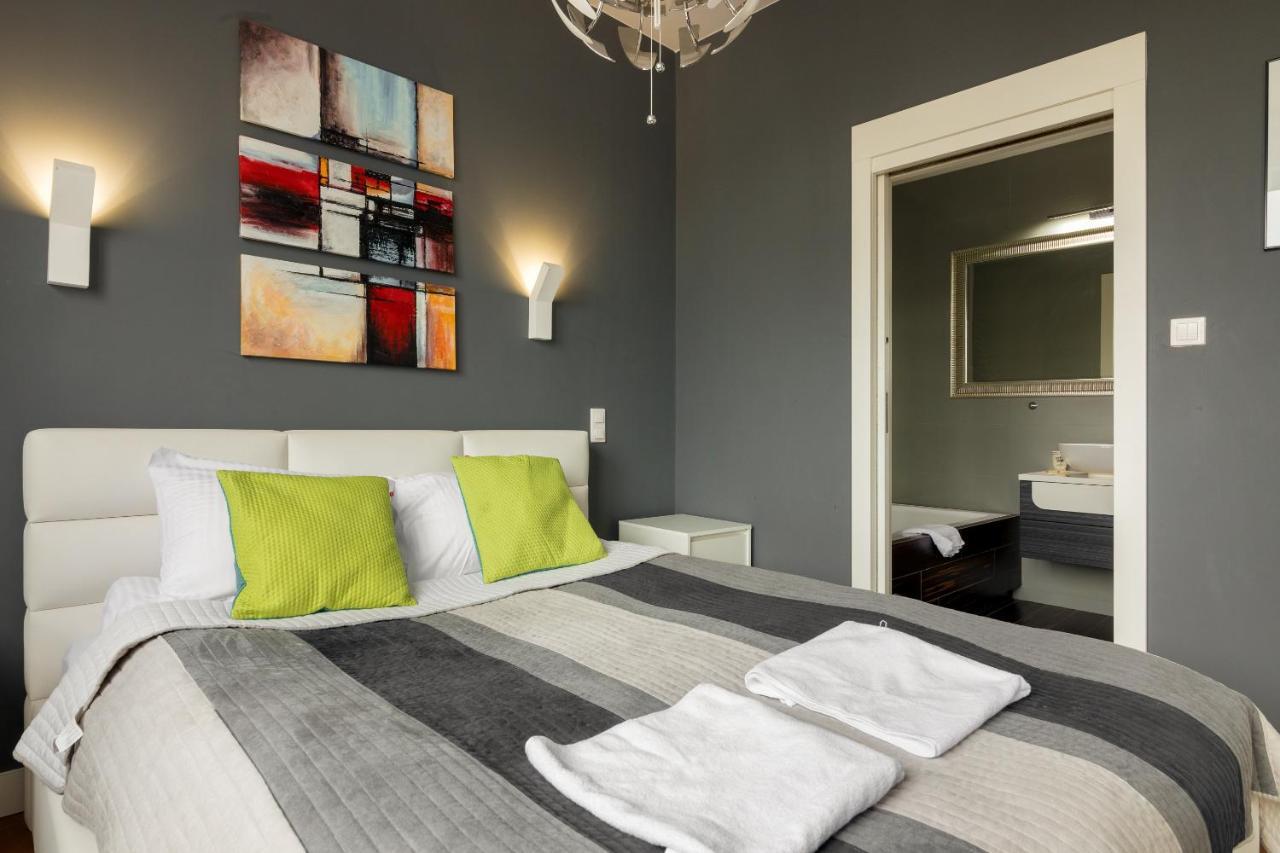 Hlonda Deluxe Apartment With Terrace Warszawa Exteriör bild